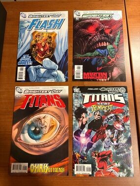 Mix Lot of 36 Comics + 1 Graphic Novel